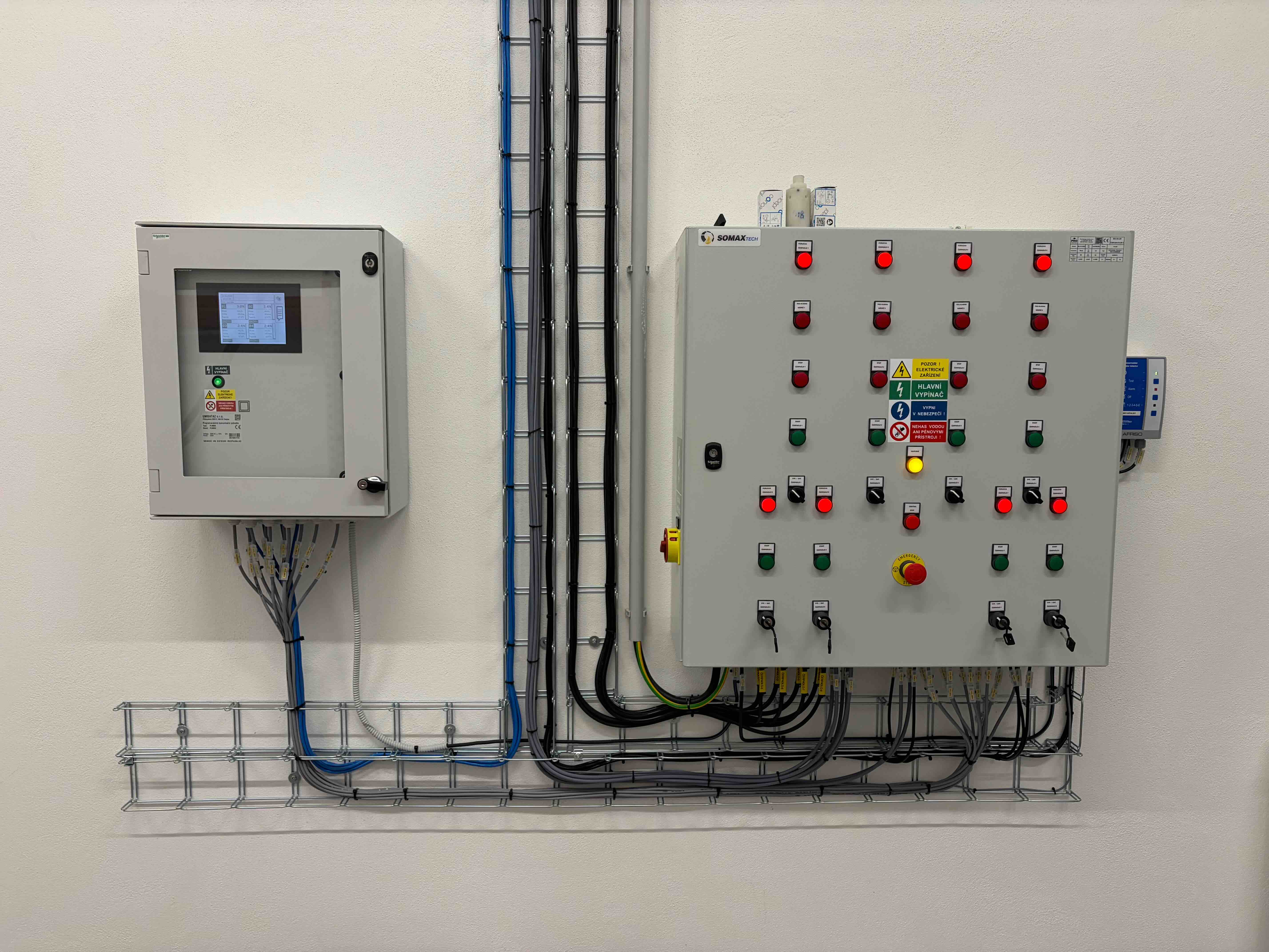 Řídicí rozvaděč – dveřní panel